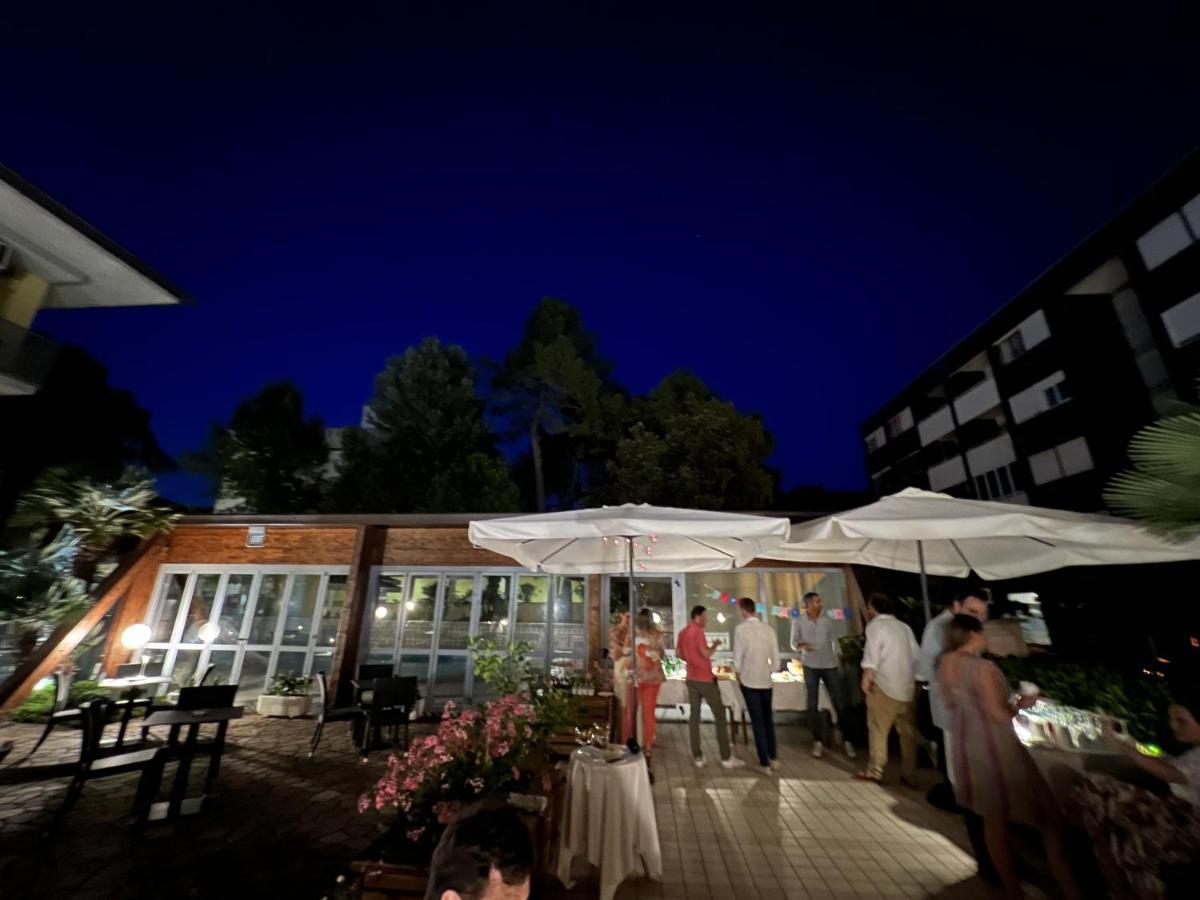 Hotel Ai Pini Grado Exterior photo